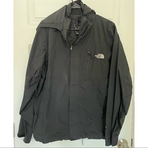 The North Face Mens rain shell. Size M. Black